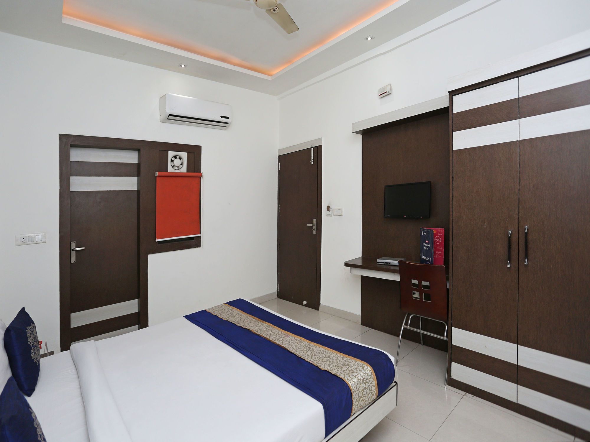 Super O Taj Nagri Near Taj Mahal East Gate Formerly Riviera 4*